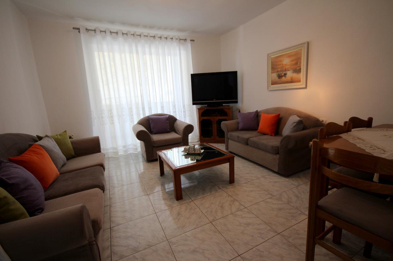 Cozy Saranda